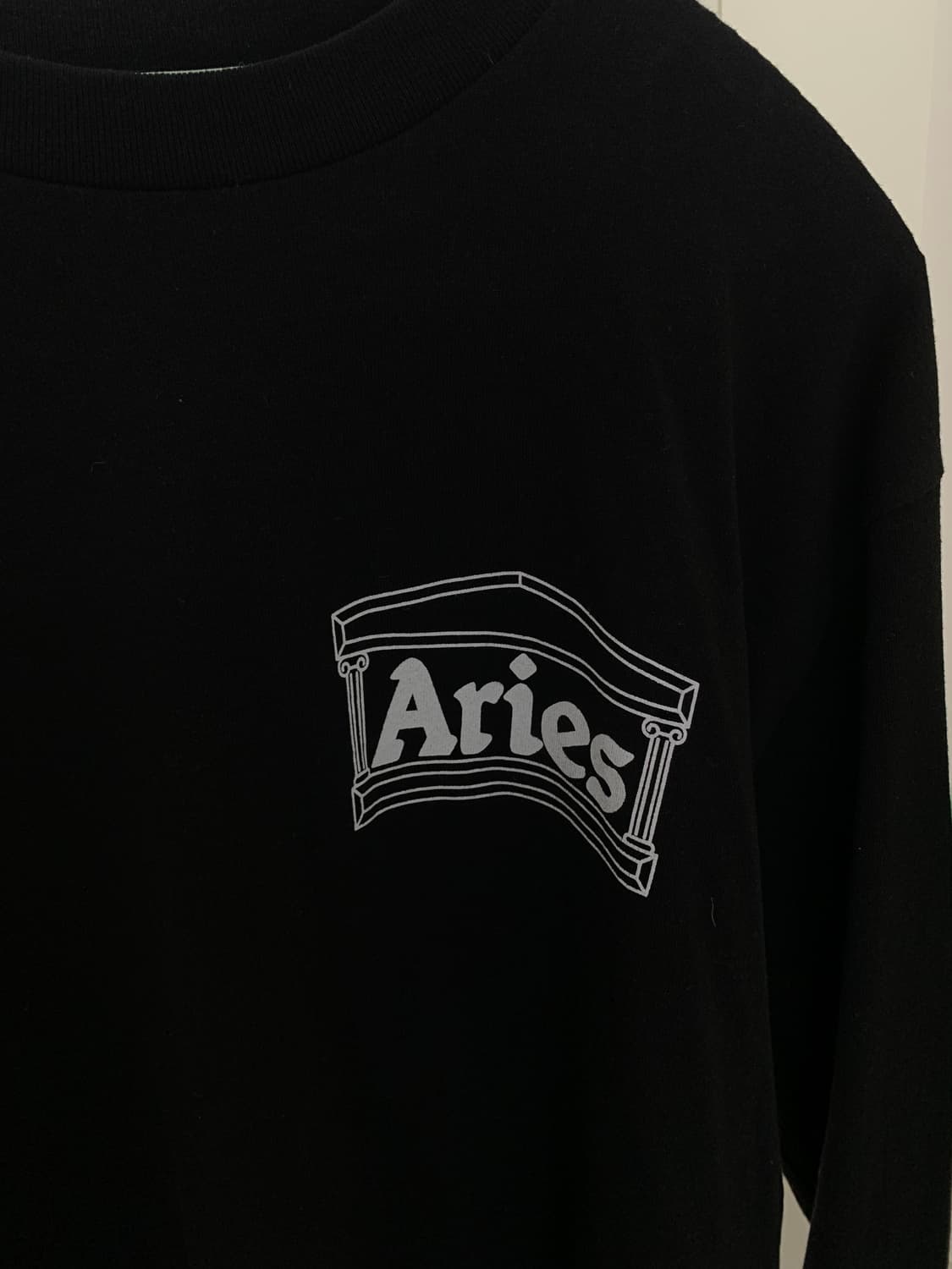 에리즈 ARIES 템플로고 스웻셔츠 블랙 상품이미지2