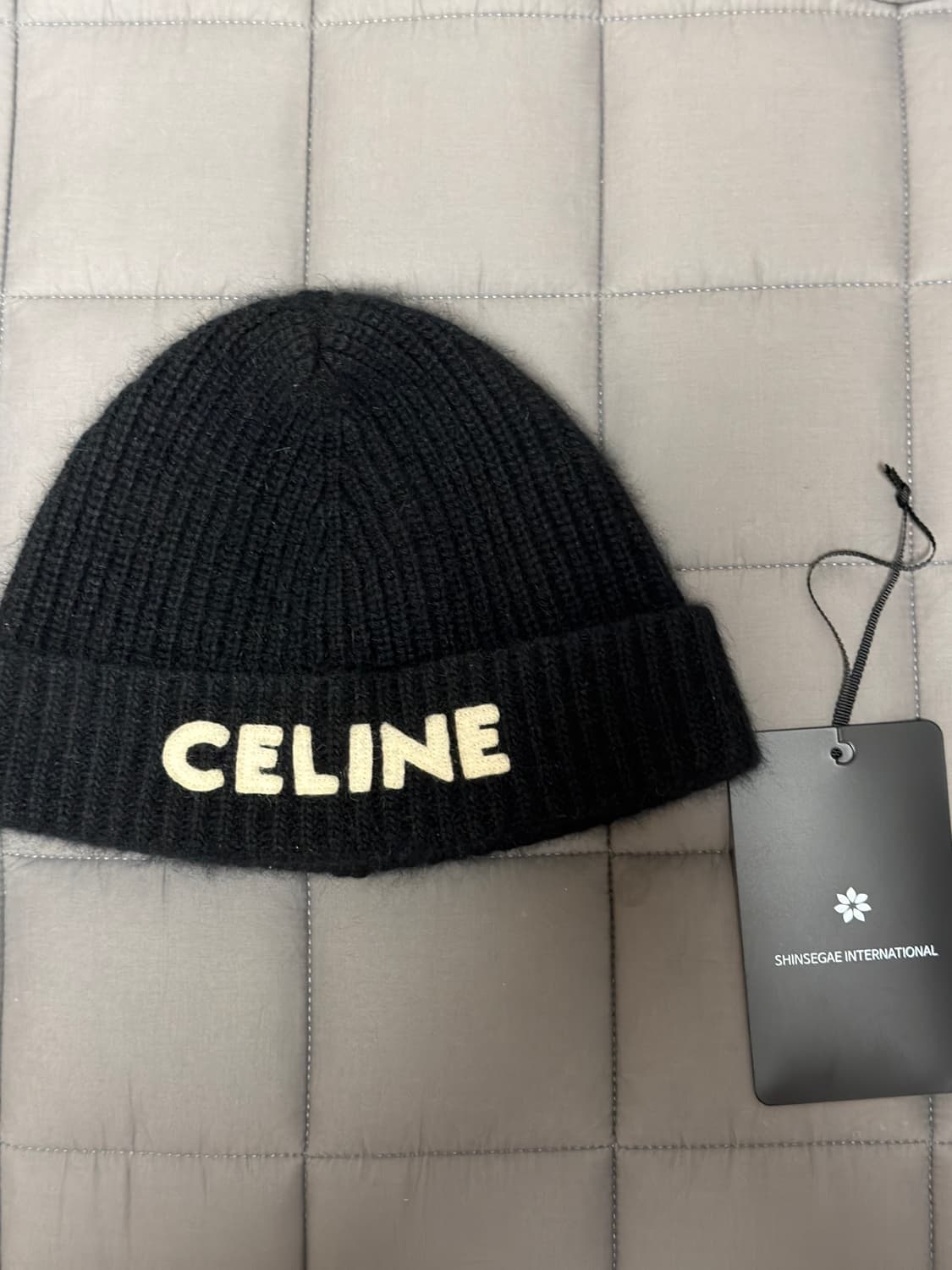셀린느 비니 블랙 정품 상품이미지1