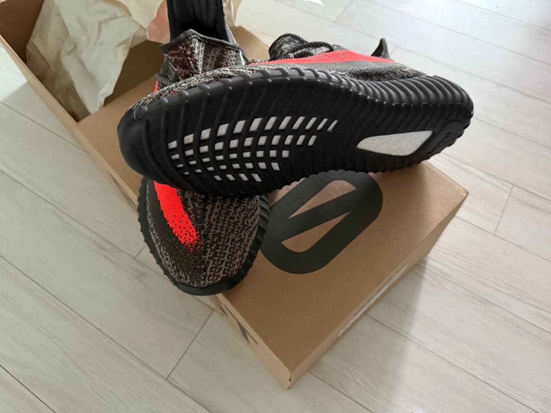 Yeezy boost 350 상품이미지2