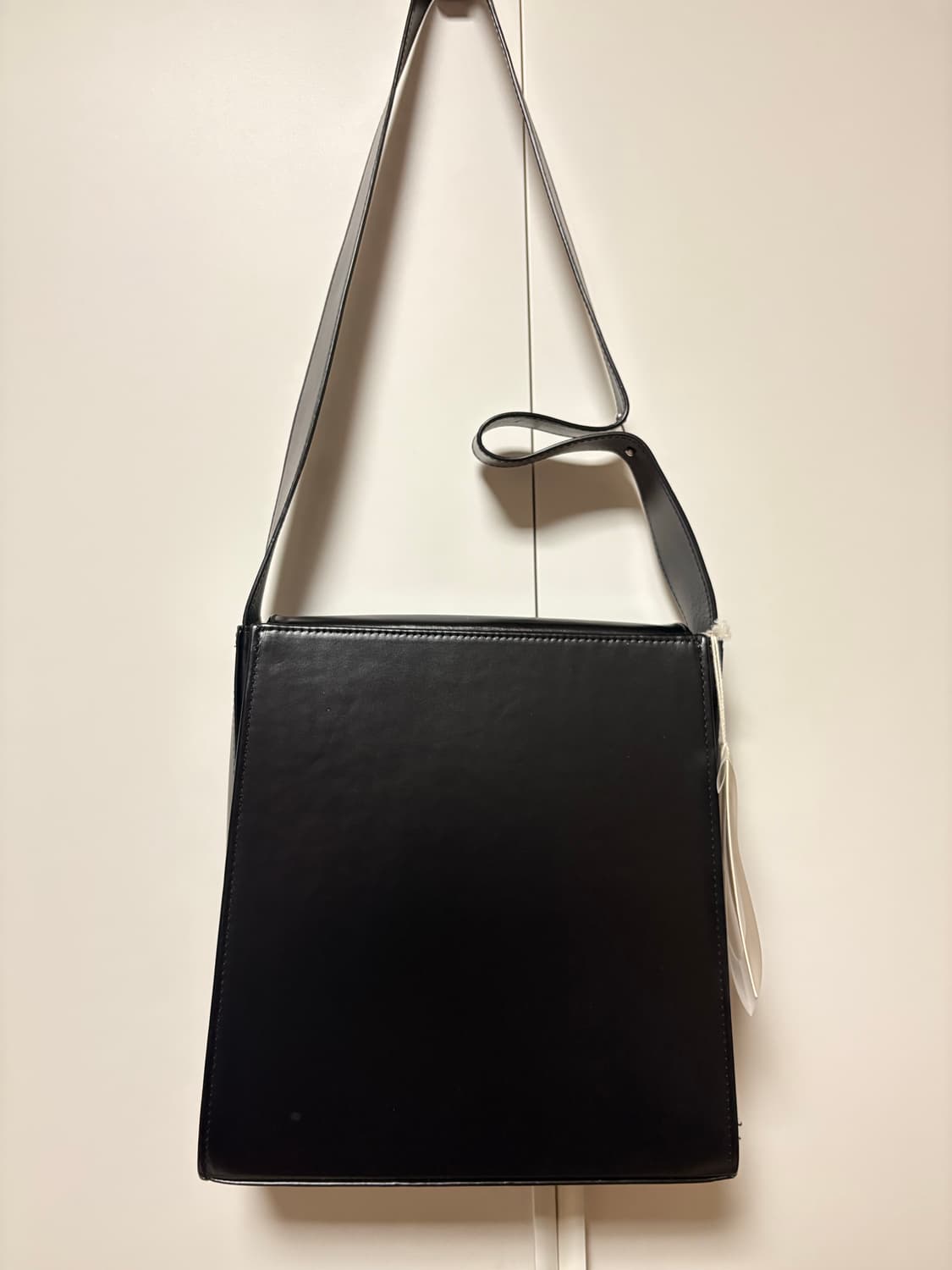 아워레가시 레더 익스텐디드 백 블랙 상품이미지2