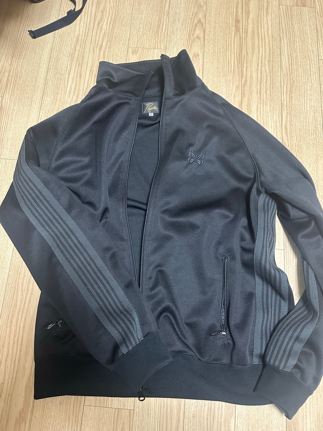 니들스 로프트맨 별주 트랙탑 xl 상품이미지1