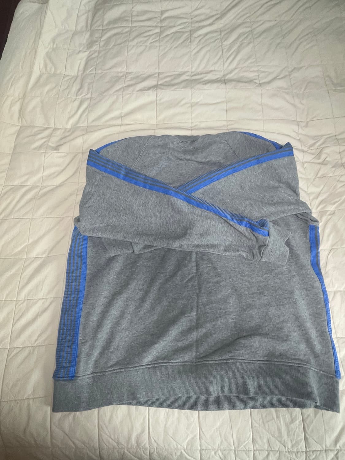 니들스 맨투맨 상품이미지2