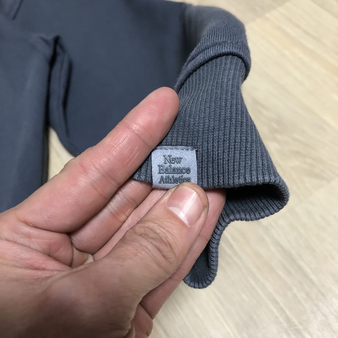 (100) 뉴발란스 New balance ESS 레터링 후드티 세미 오버 상품이미지3