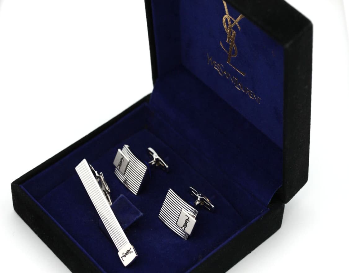 입생로랑 A등급 5.2cm 남자 명품 넥타이핀 커프스 세트 상품이미지1