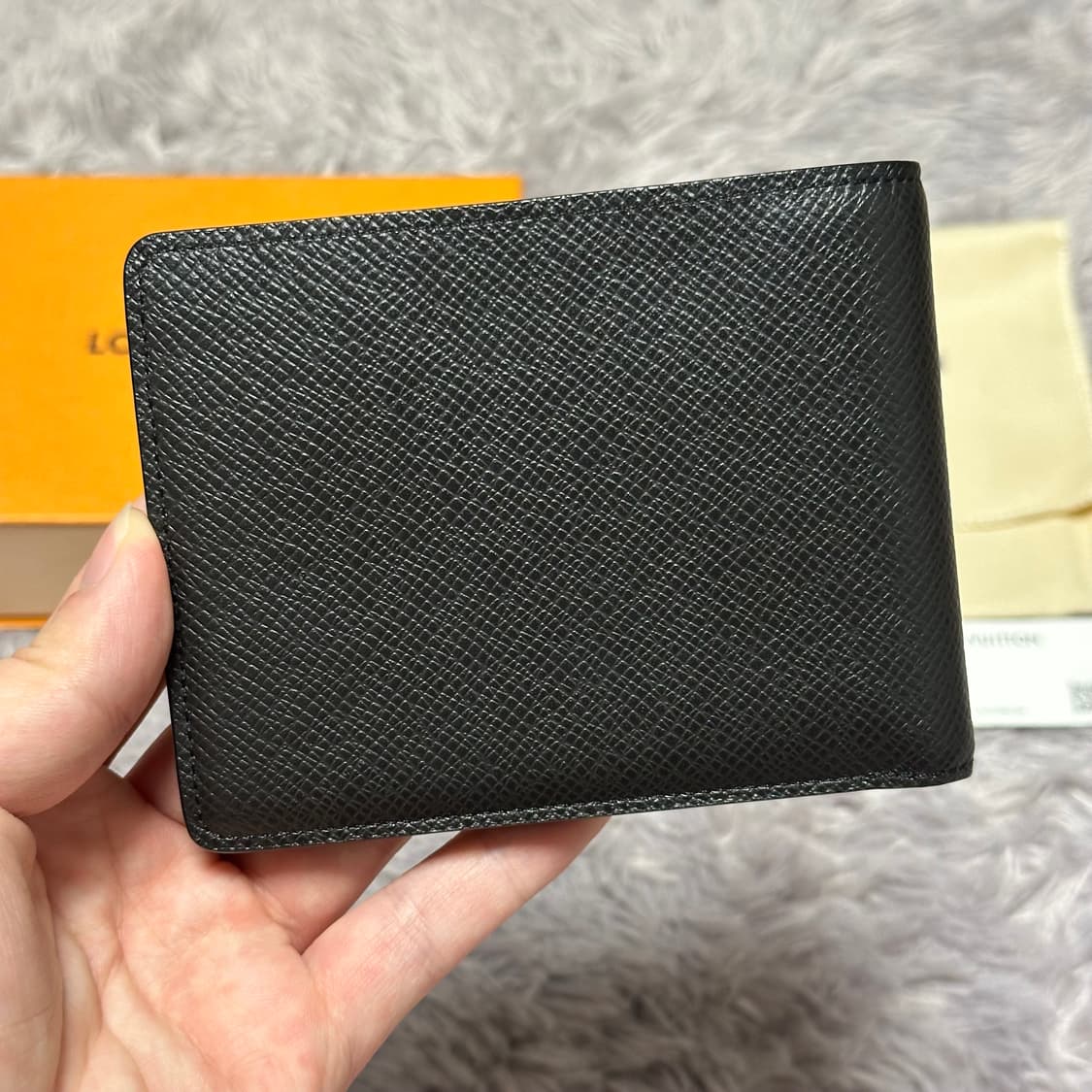 [풀구성] 루이비통 타이가 은장 멀티플 월릿 반지갑 블랙 상품이미지2