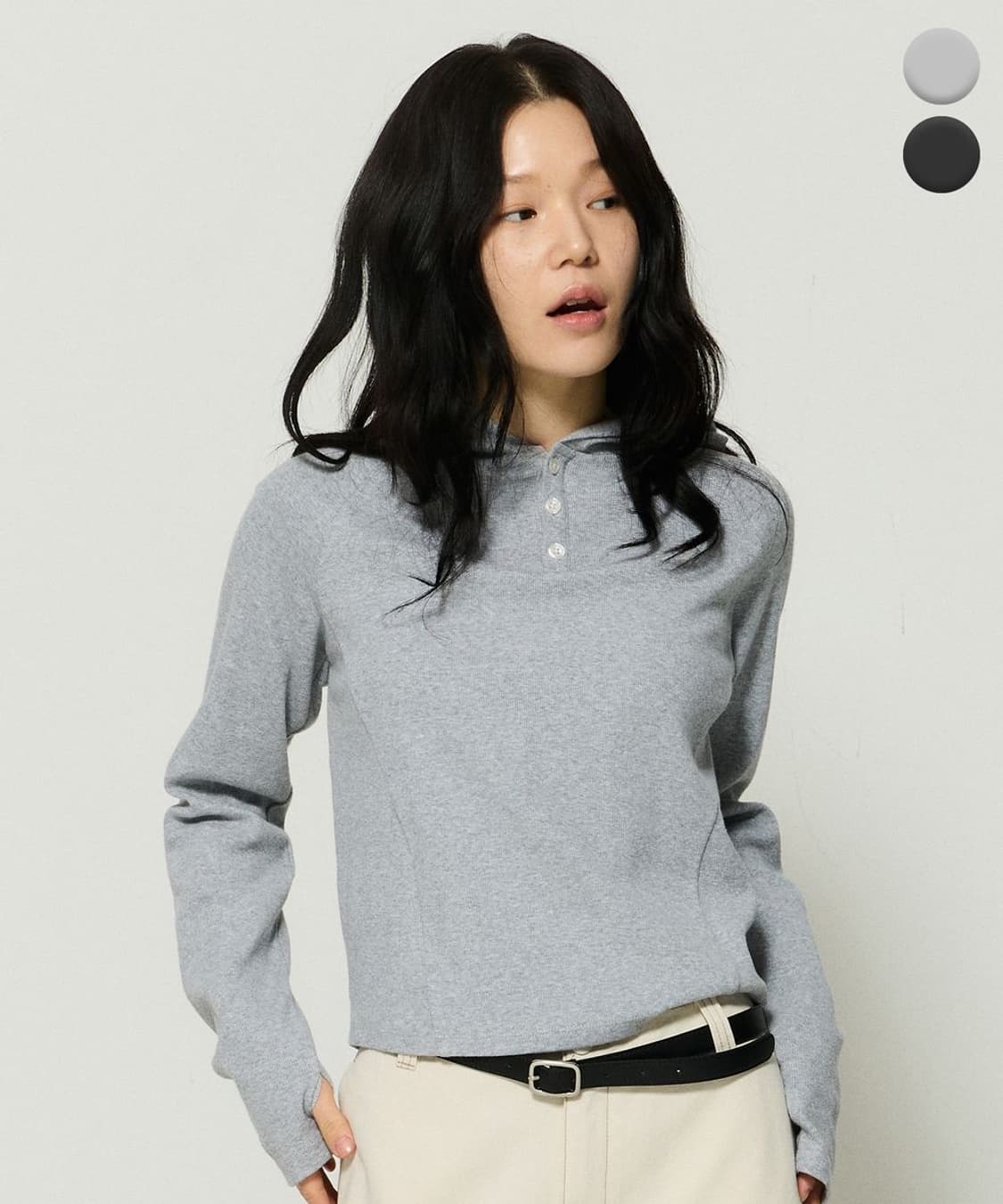 디스커스애슬레틱 우먼즈 슬림핏 후디드 롱 슬리브 티셔츠 상품이미지3