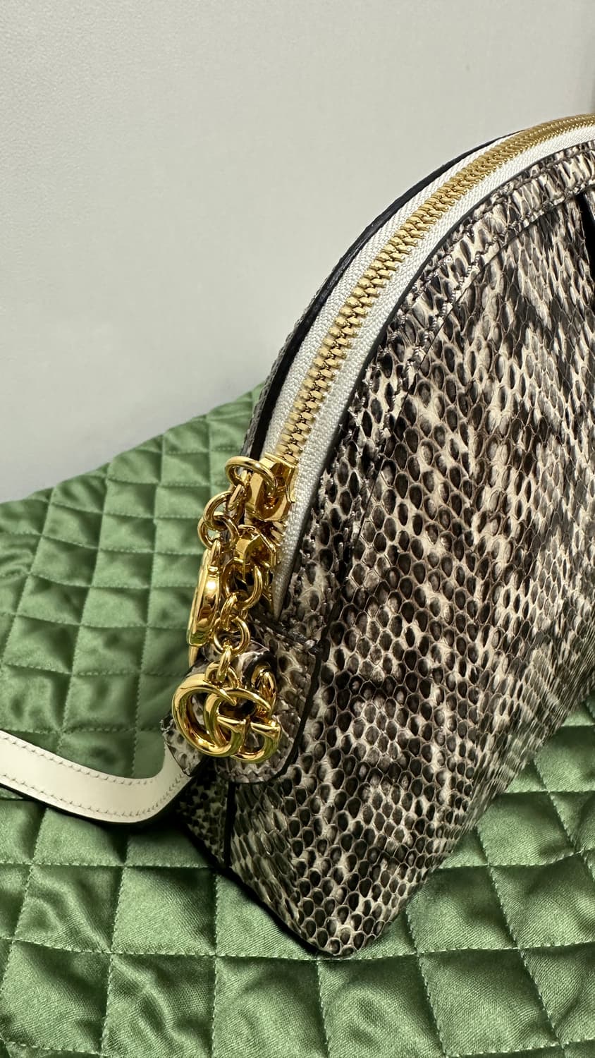 구찌 오피디아 GG 스몰 스네이크 스킨 숄더백 정품 새상품 490만원 상품이미지3