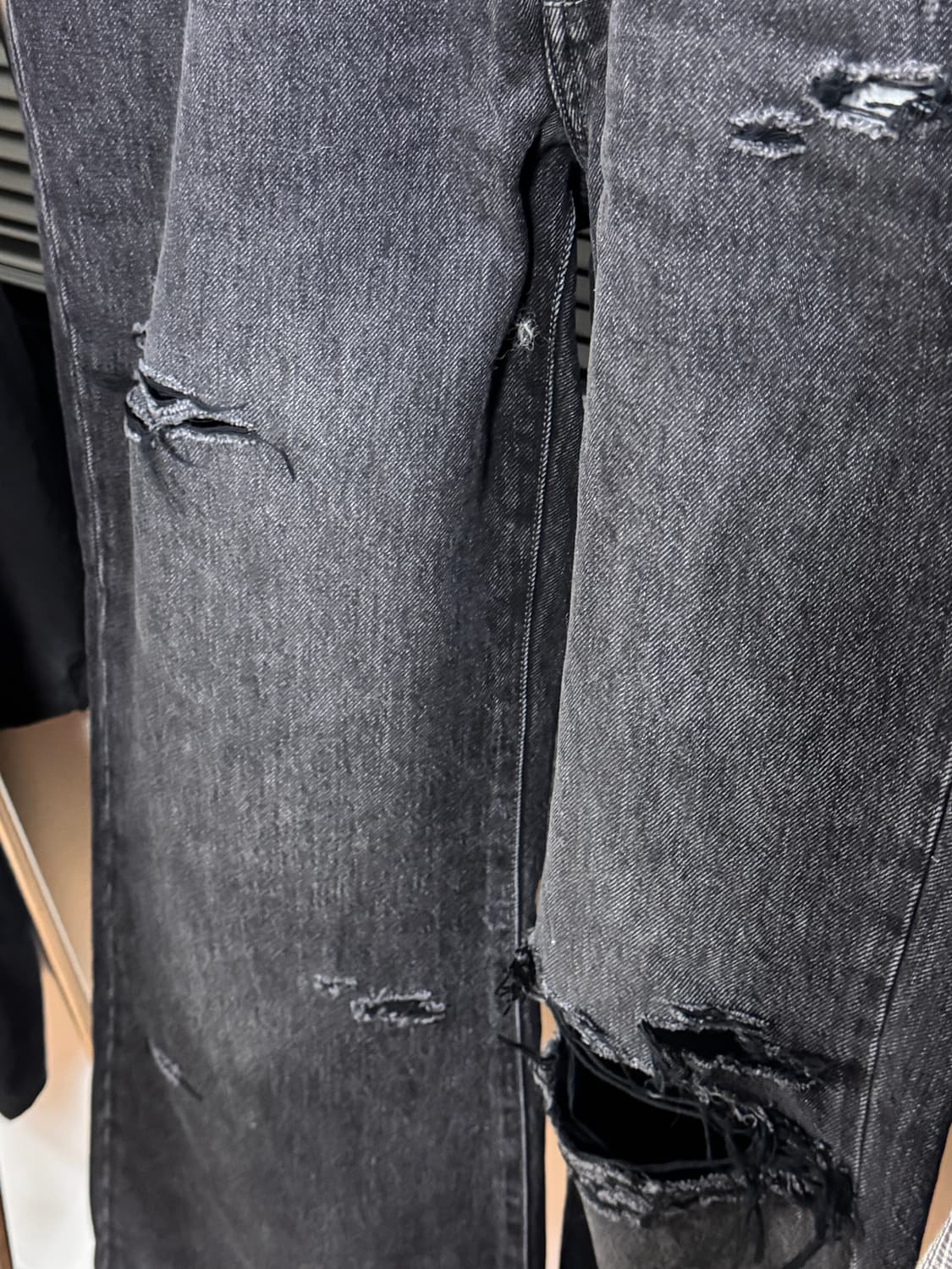 아크네스튜디오 디스트로이드 진 32/32 상품이미지3