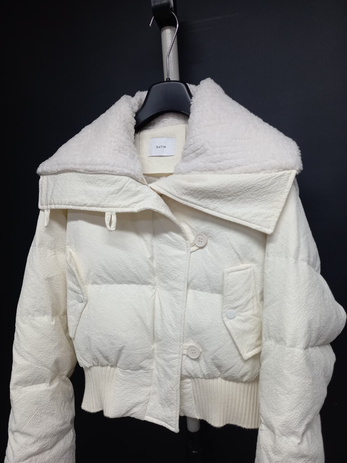 샤틴 SATIN 하이넥 덕 숏 패딩 F 33-77 상품이미지7