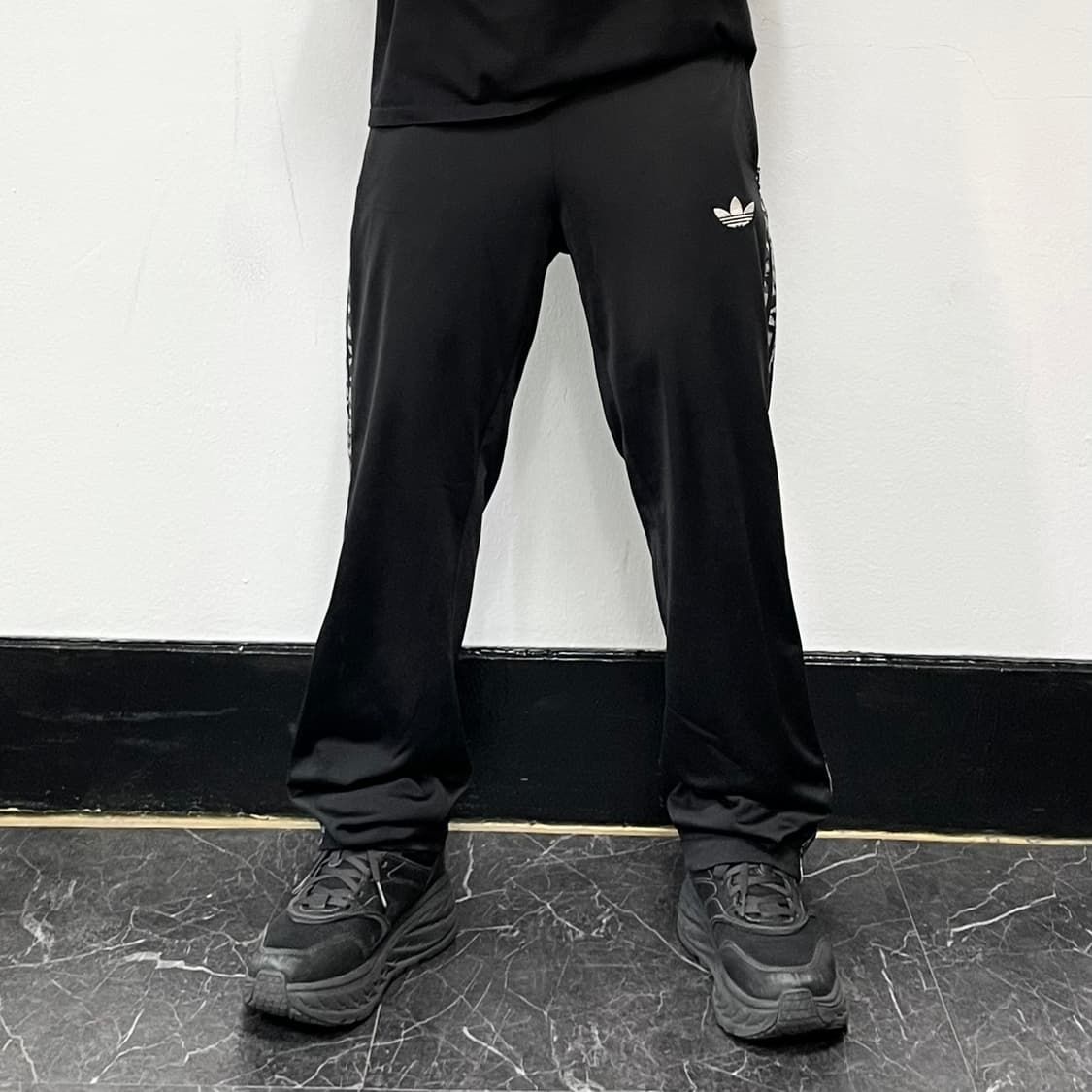 아디다스 블랙 카모삼선 파이어버드 와이드 트랙팬츠 상품이미지2