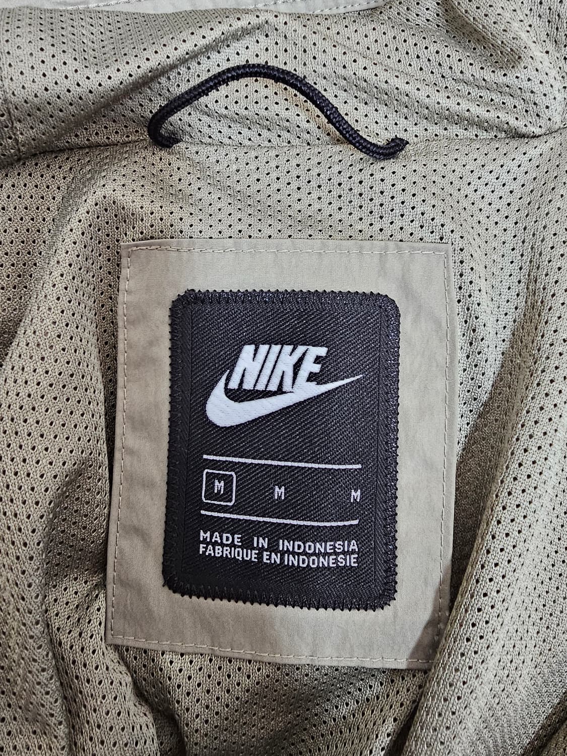 나이키 아노락 바람막이 카키 M 상품이미지3