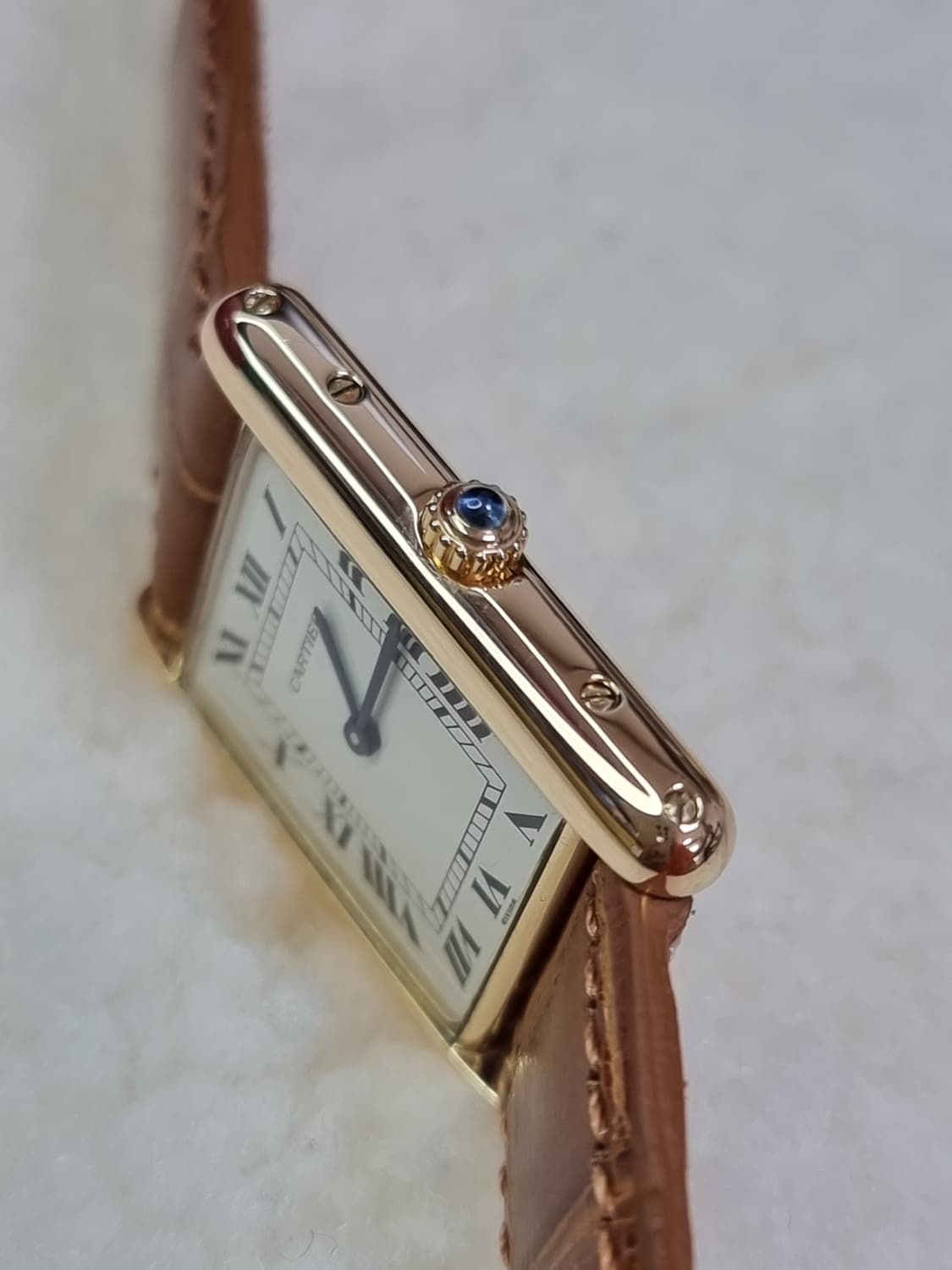 까르띠에 루이탱크 18K 골드 금통 L 라지 핀버클 시계 (남녀 공용) 상품이미지4