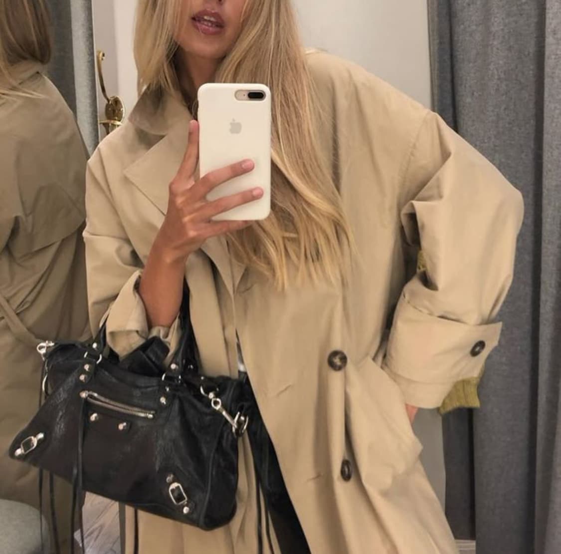 [A 정품] 발렌시아가 시티 모터백 스몰 블랙 상품이미지9