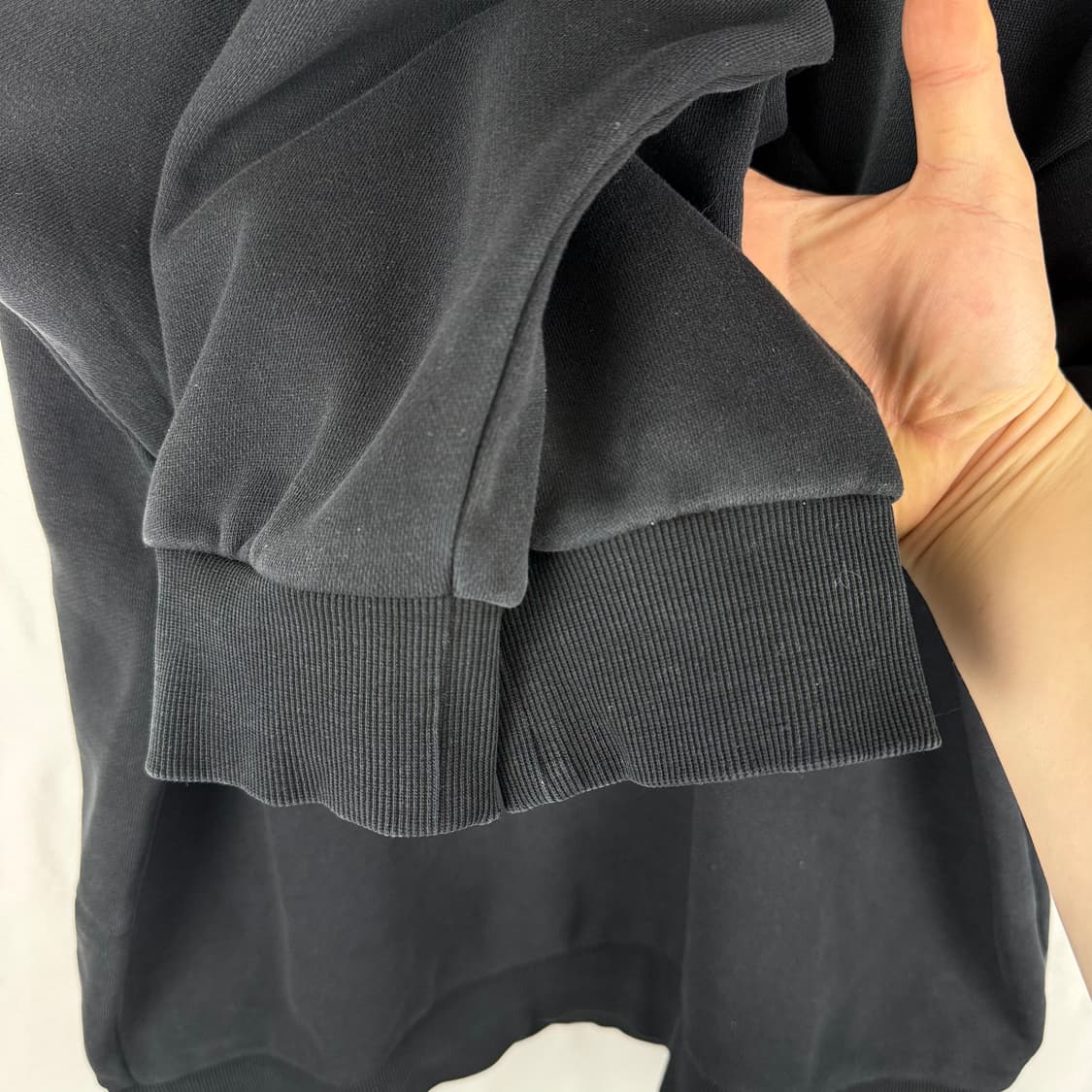 L) 다이나핏 맨투맨 블랙 상품이미지4