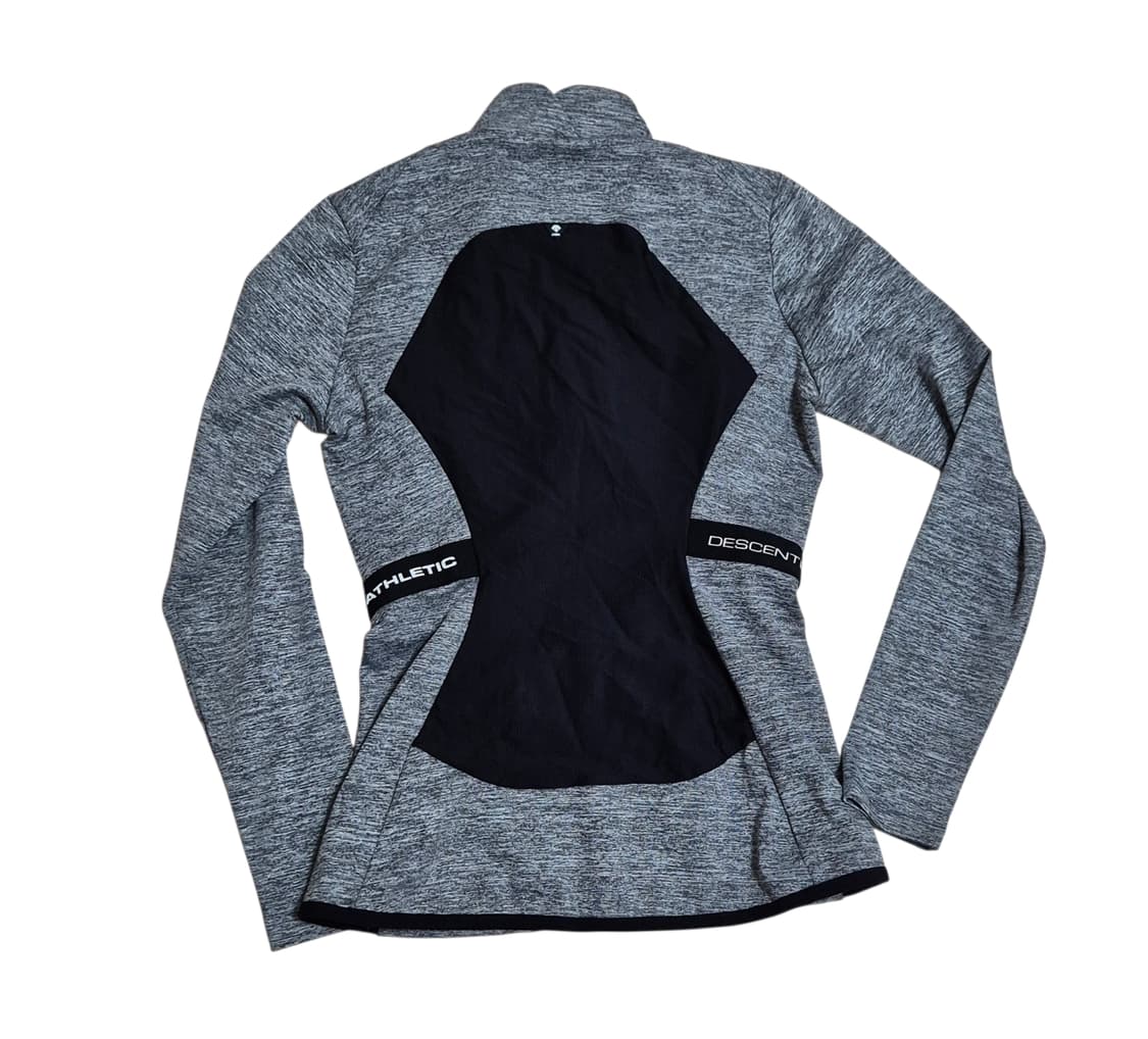 데상트 트레이닝 져지 상품이미지2