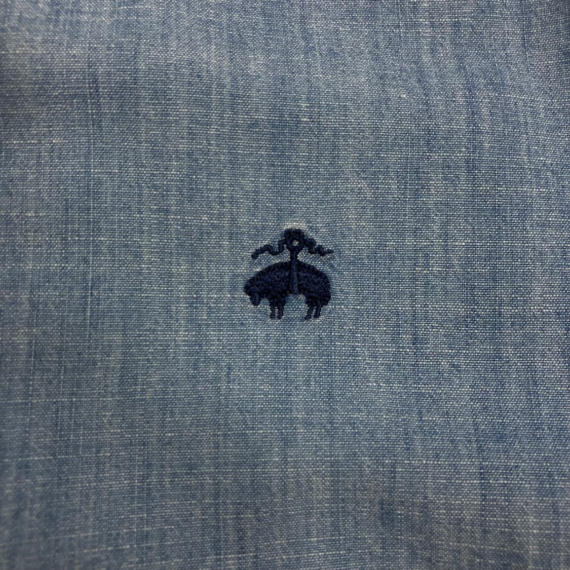 브룩스브라더스 스카이 컬러 스몰 로고 레귤러 핏 솔리드 셔츠 상품이미지2