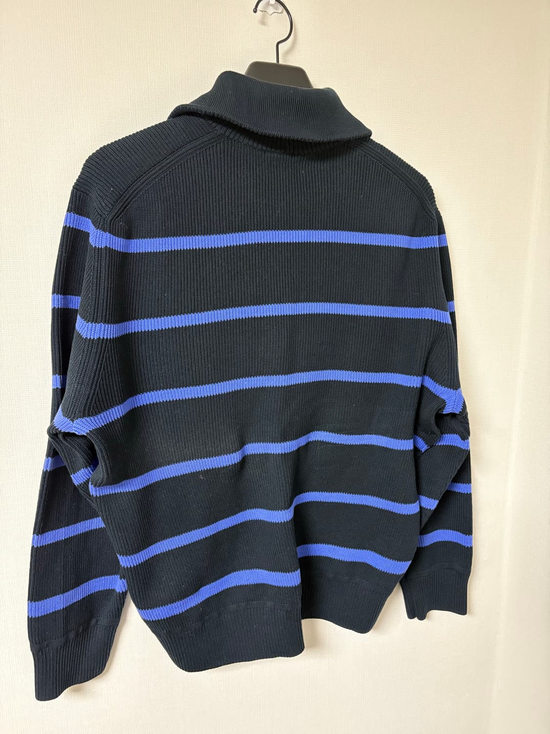 코스 하프집업 니트 L 상품이미지3