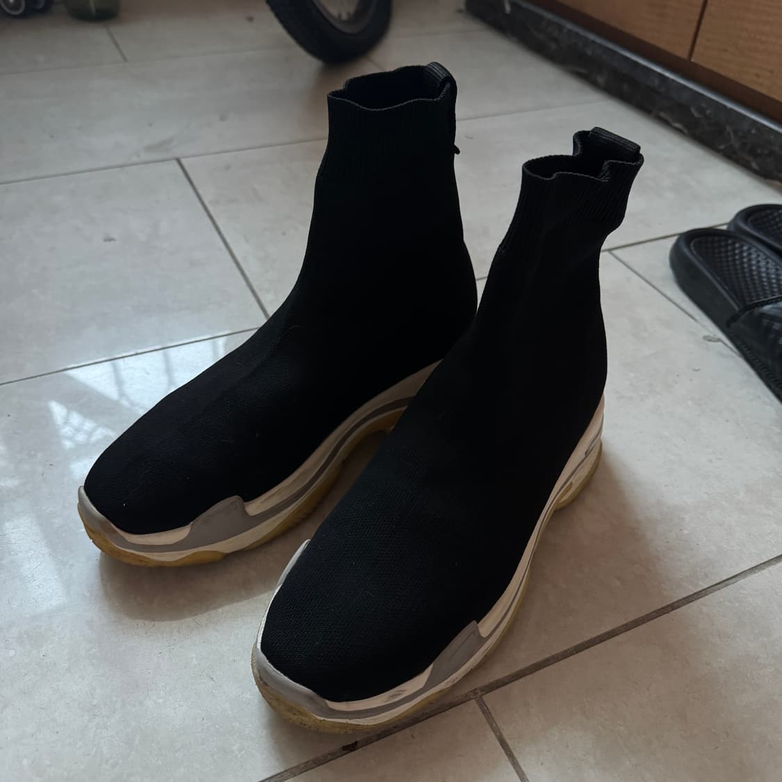 235 에고이스트 삭스 슈즈 스니커즈 상품이미지1