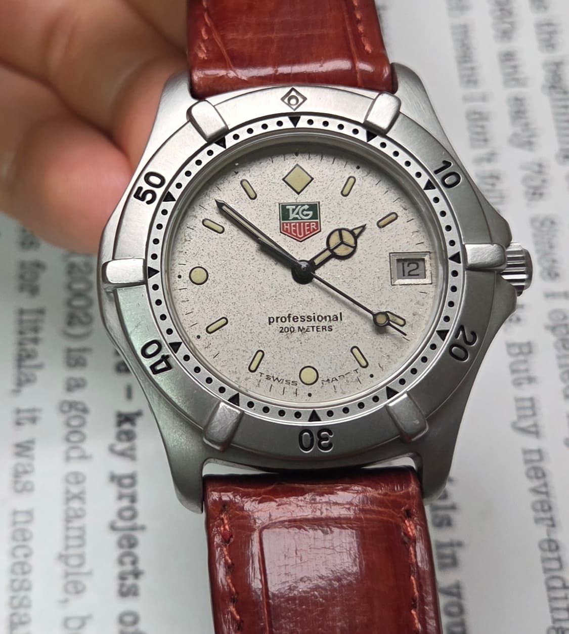 빈티지 태그호이어 프로페셔널 2000 컬러로고 회판 벤츠핸즈 쿼츠 남성용 상품이미지1