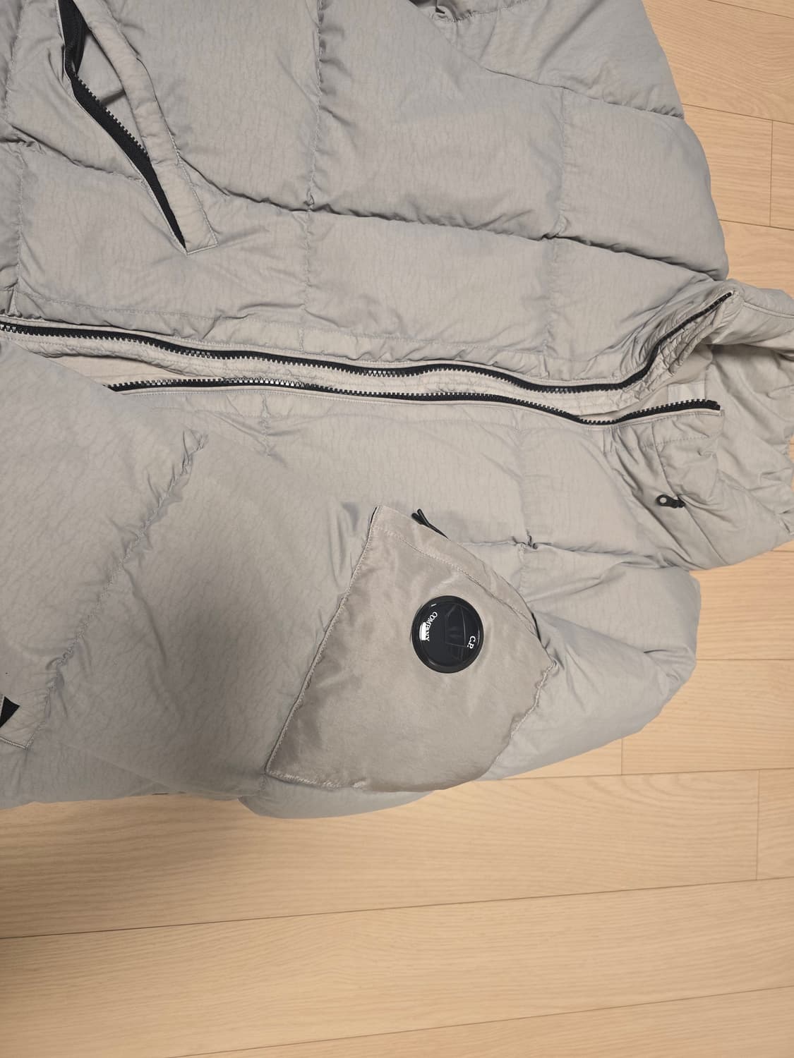 cp컴퍼니 플랫나일론 패딩 상품이미지2