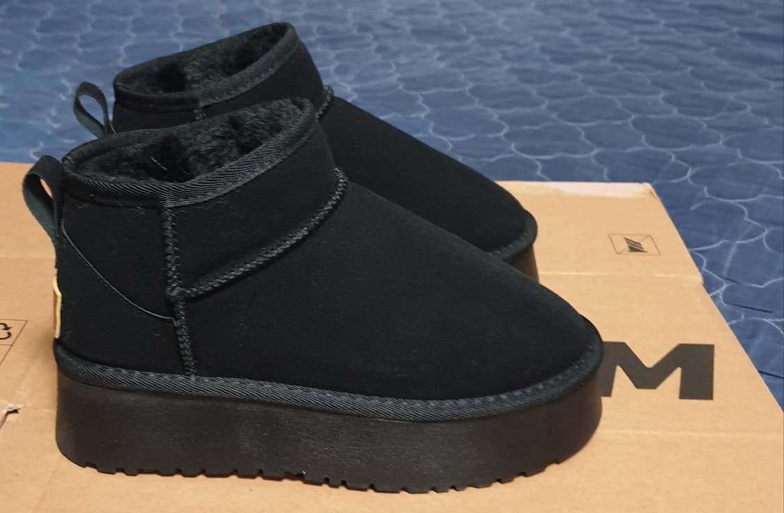 어그 미니 플랫폼 부츠 블랙 (225) 상품이미지3