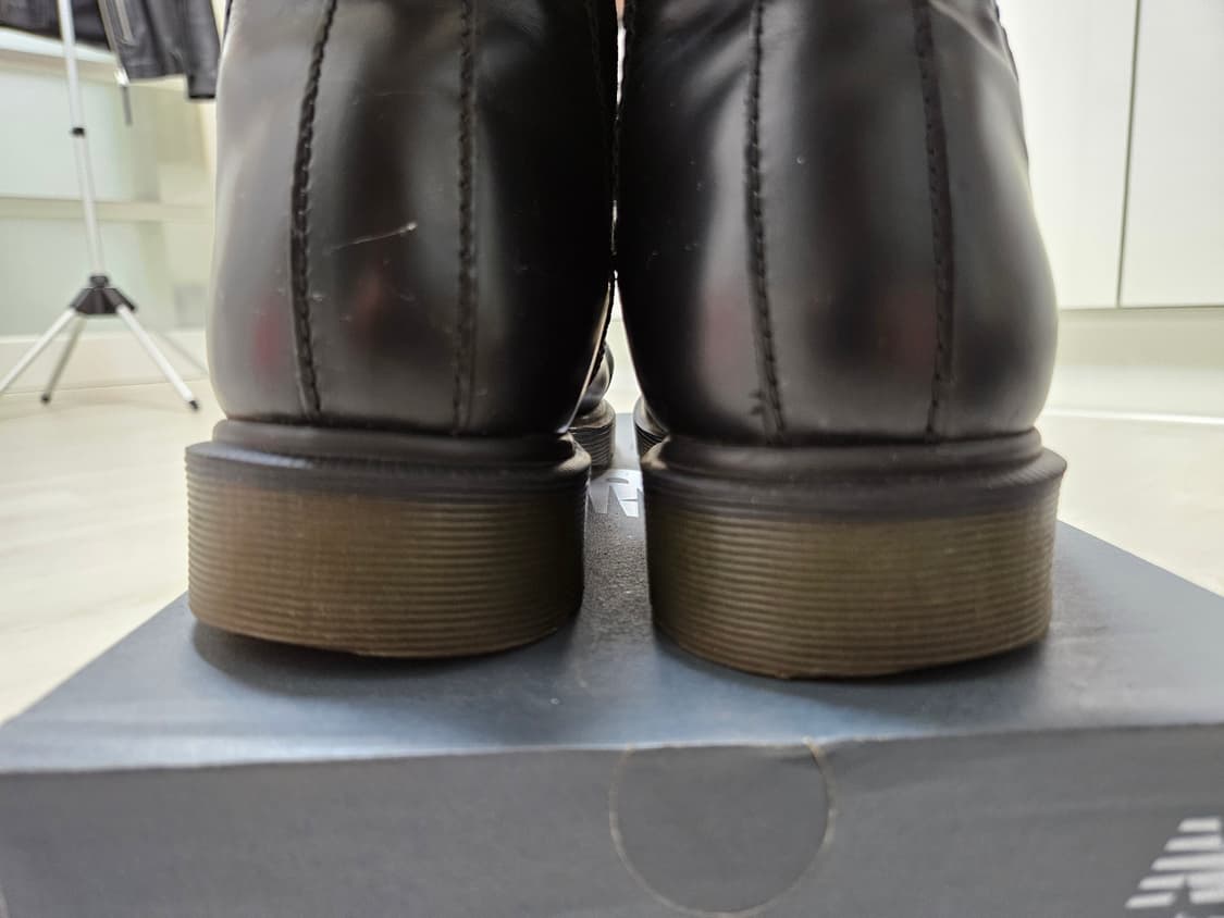 [급매/풀박스X] 닥터마틴 2976 스무스 블랙 (UK8/270) - 쿨 상품이미지8