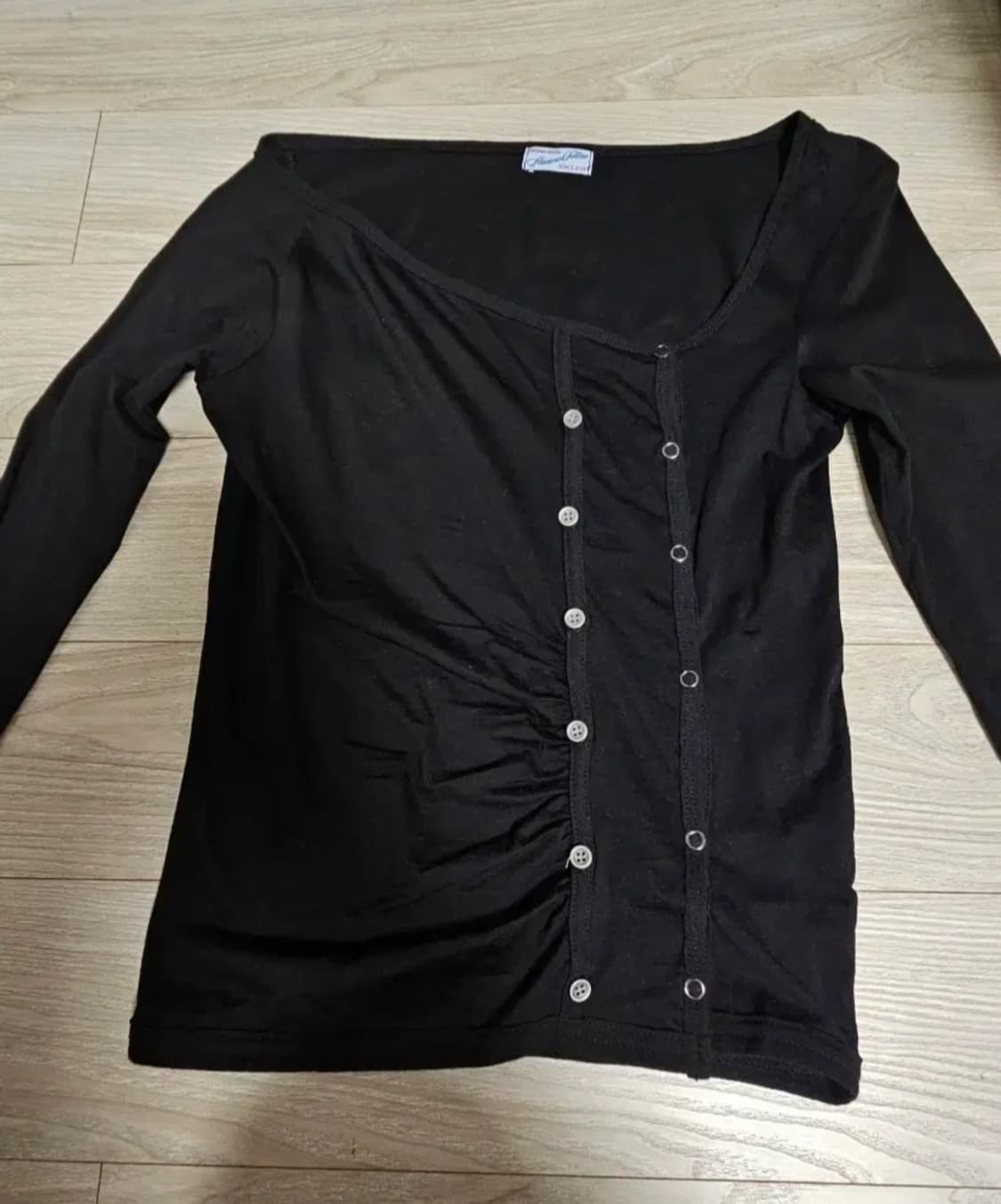 플리즈노팔로우 플노팔 Dulce Unbal Button top 상품이미지3