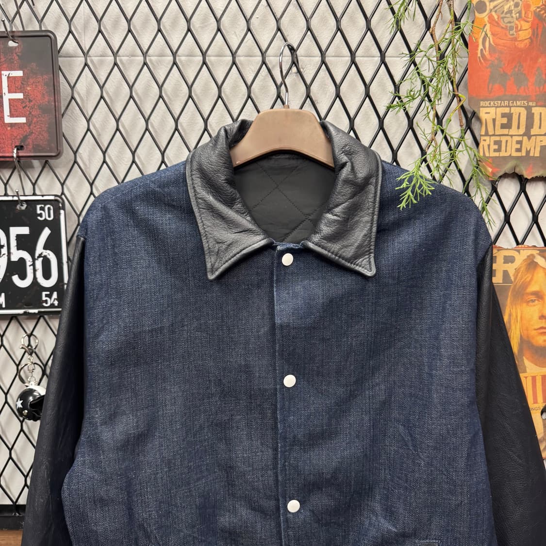 빈티지 데님 레더 바시티 자켓 후면 레더 레터링 포인트 블랙 상품이미지3