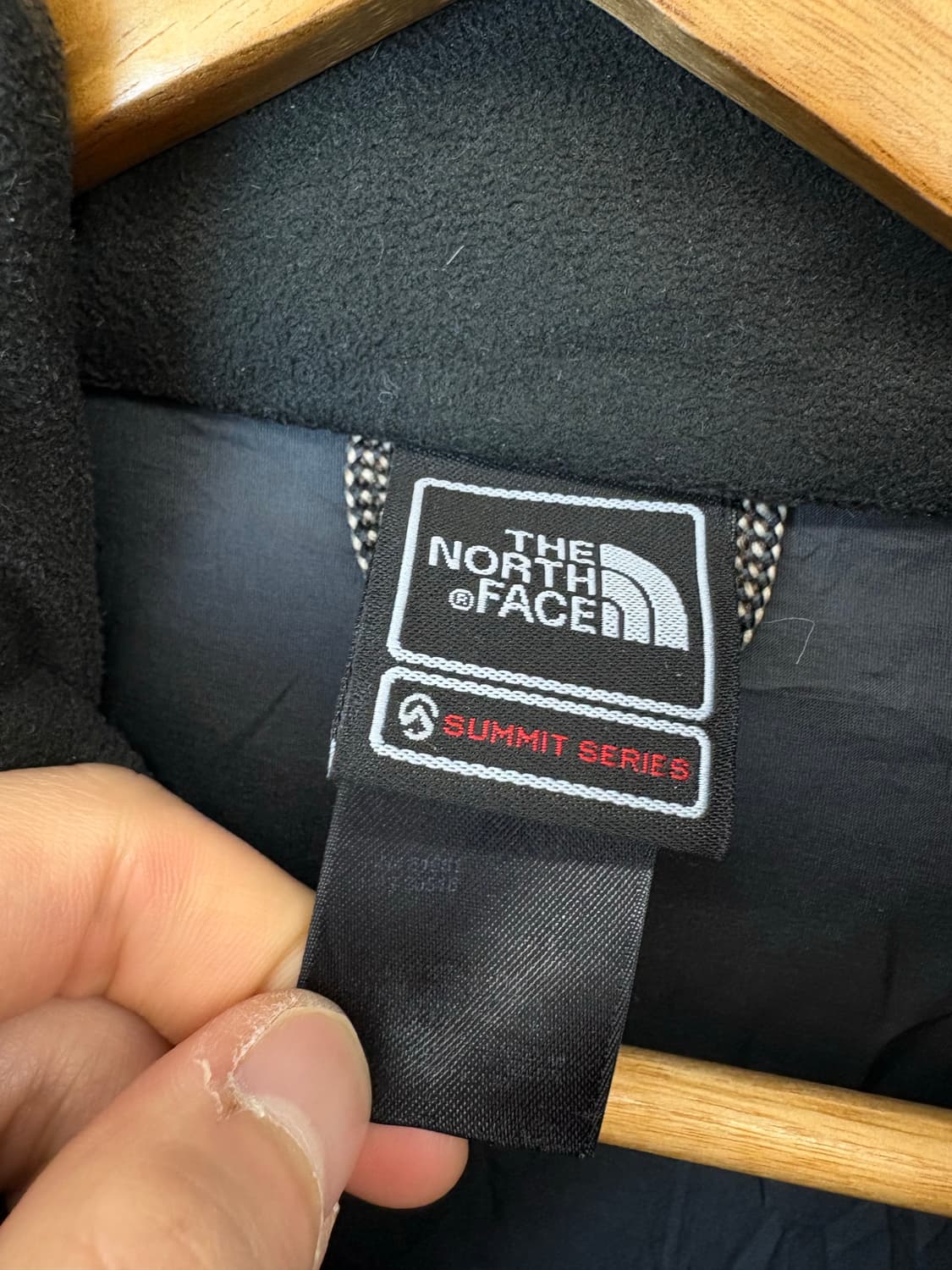 노스페이스 800 퍼텍스 퀀텀 써밋 다운 패딩 블랙 상품이미지6