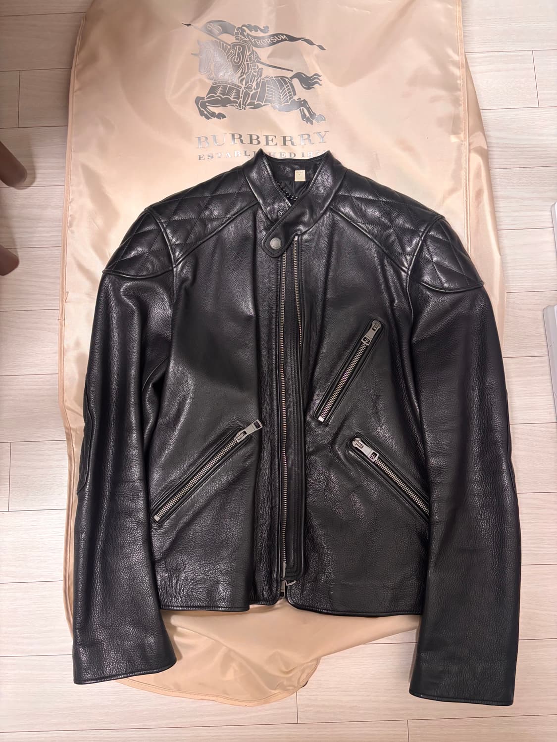 (Msize) 버버리 바이커 가죽자켓 상품이미지1
