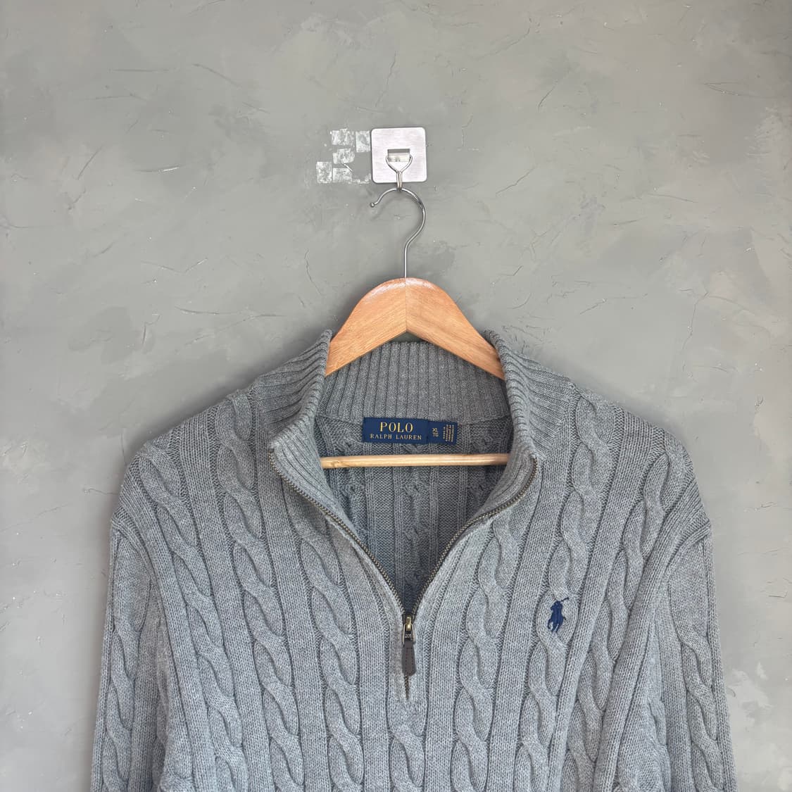 폴로 랄프로렌 꽈배기 니트 반집업 그레이 상품이미지2
