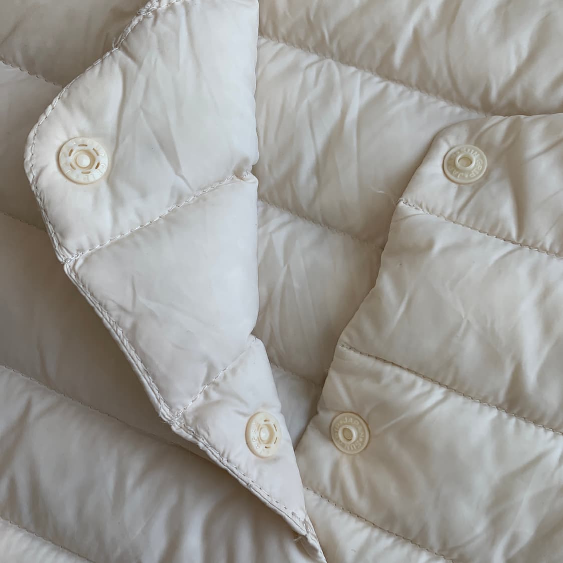 지오다노 GIORDANO 경량 패딩 자켓 1695 상품이미지5