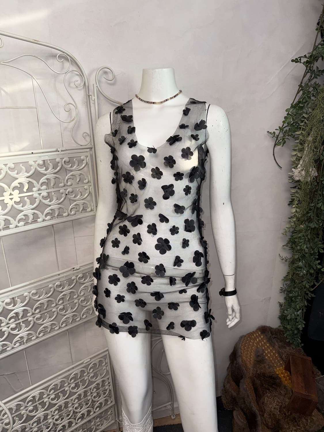 Black popcorn flower mesh sleeveless ops 상품이미지3