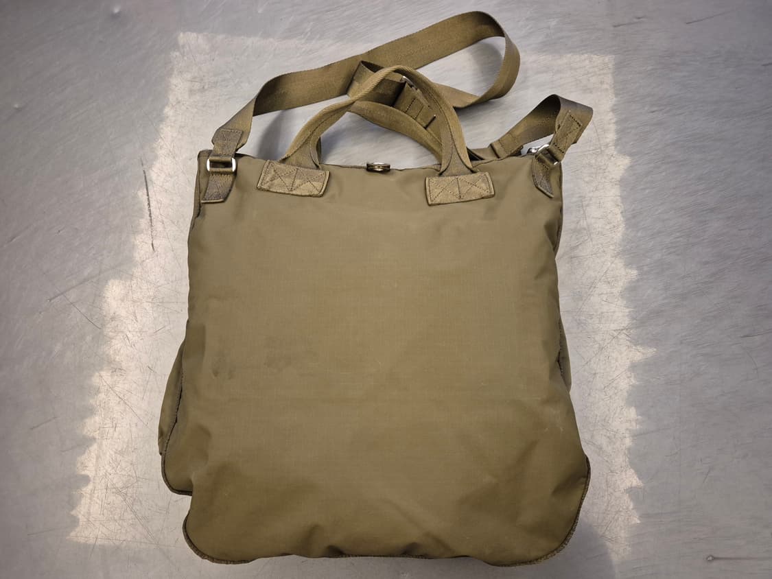 요시다포터 프레임 투웨이 헬멧 백 상품이미지2