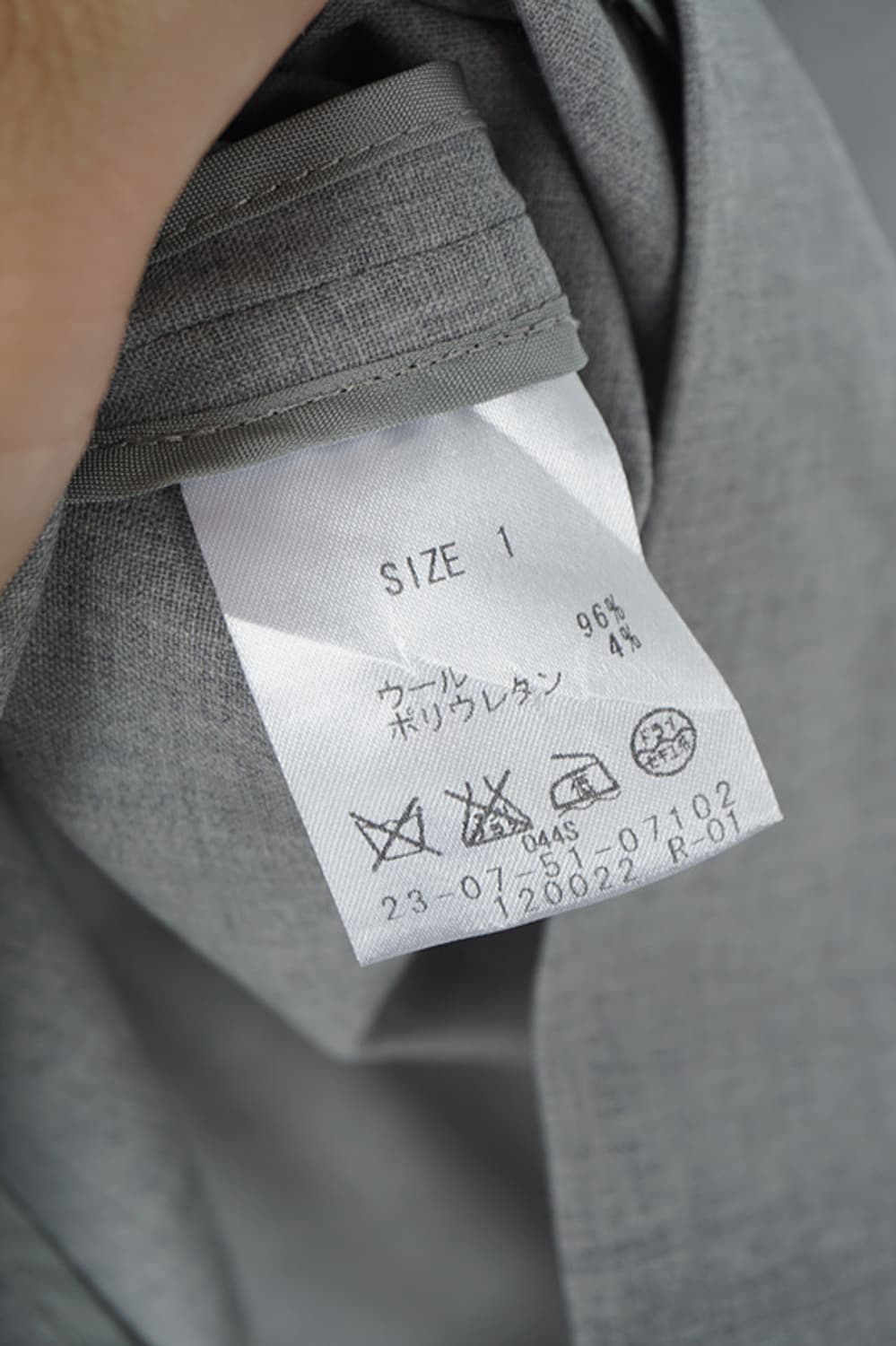  GALERIE VIE deep V-neck pullover blouse 상품이미지7