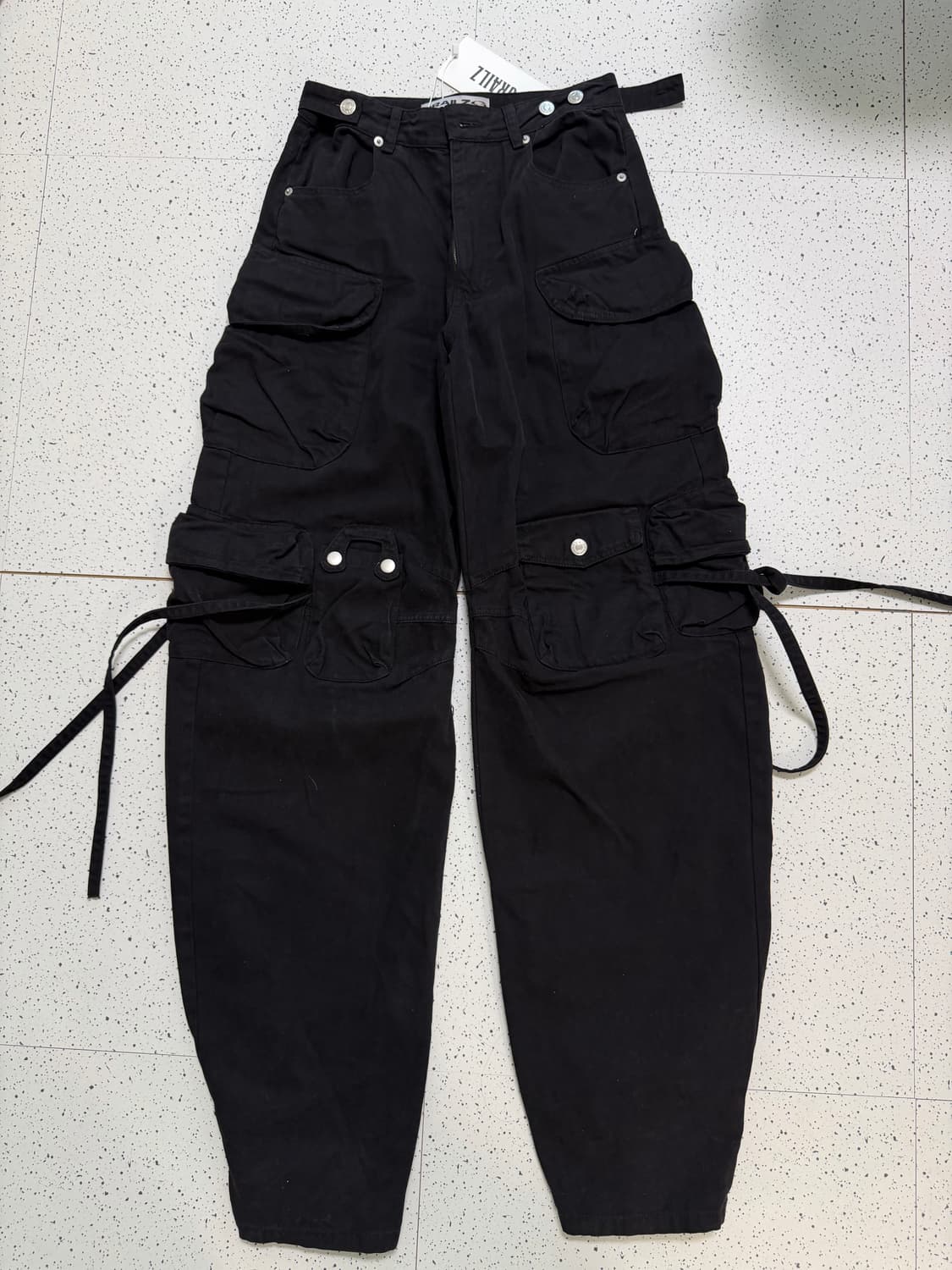 [새상품] 그레일즈 ERBE 멀티 카고 팬츠 블랙 상품이미지4