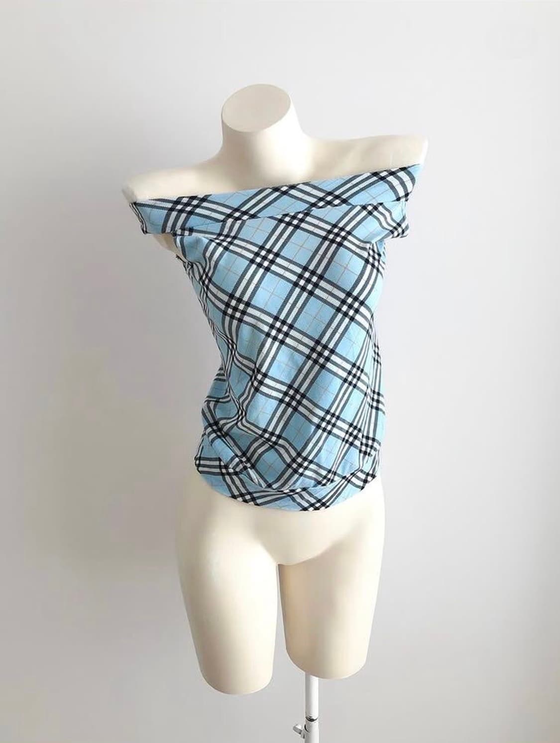 burberry blue boat neck sleeveless 상품이미지1