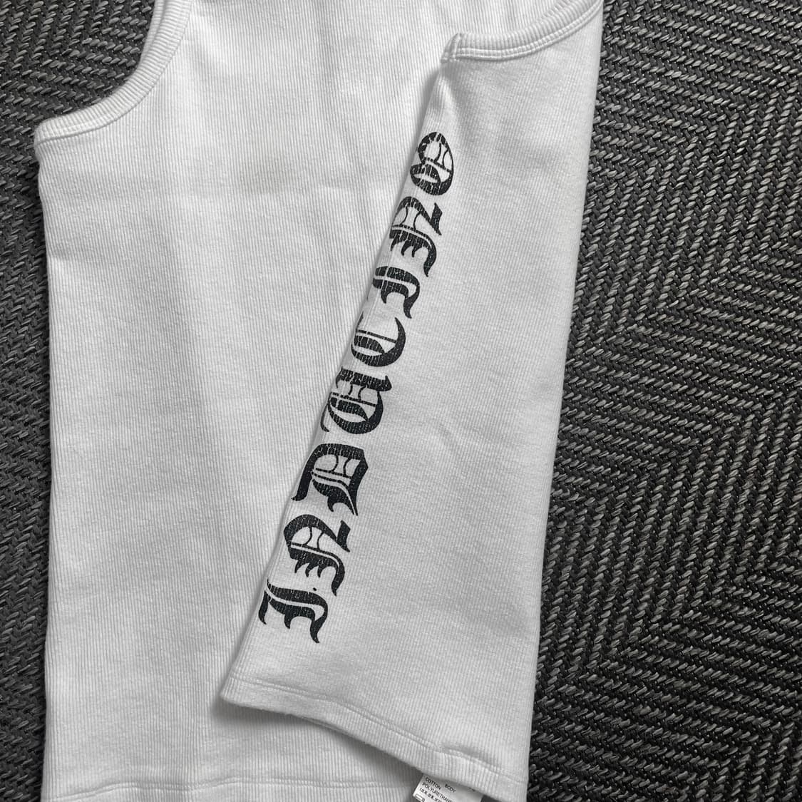 스키즘 인듀싱 로고 디테일 머슬 탑 슬리브리스 화이트y 4611 상품이미지3