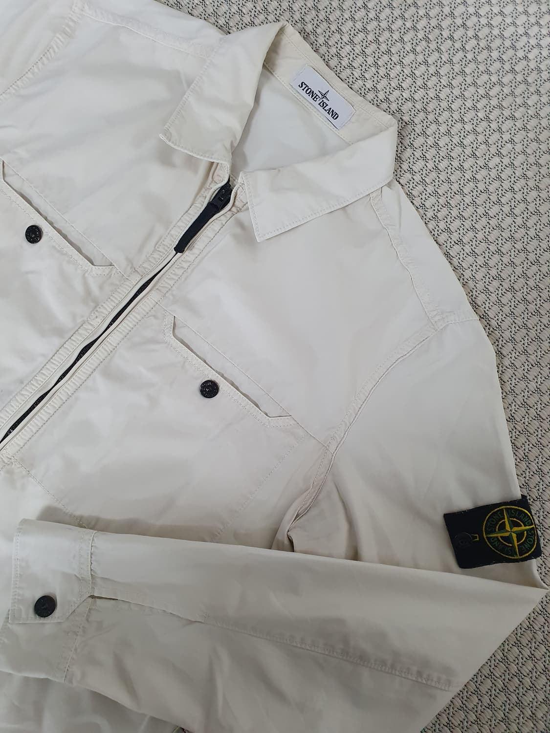 2016 스톤 아일랜드 화이트 두꺼운 오버셔츠 상품이미지1