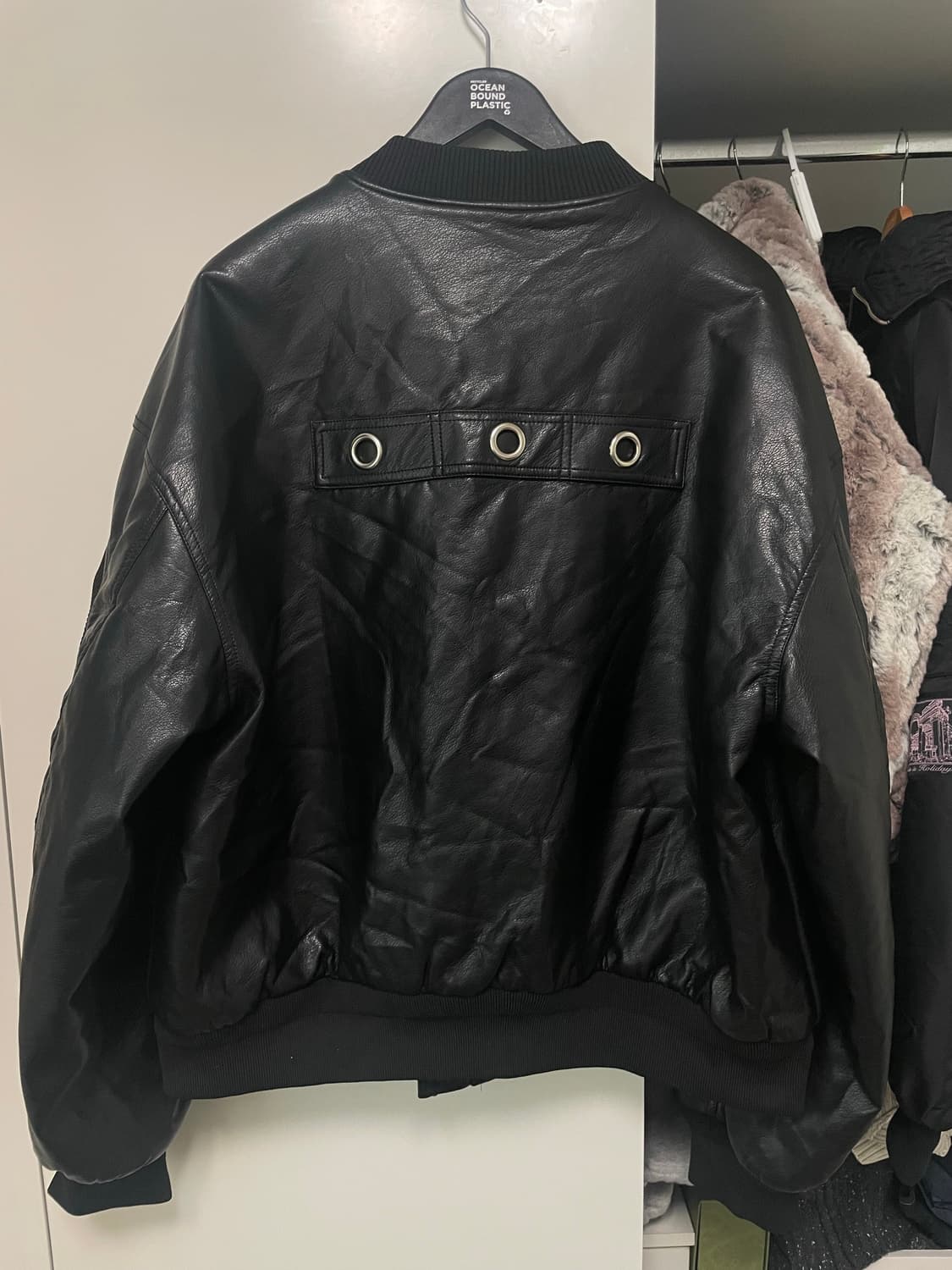 비엑세스 레더 패딩 자켓 상품이미지3