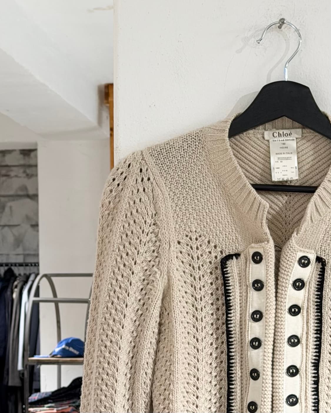 끌로에 베이지 울 니트 후크 리본 가디건 상품이미지2