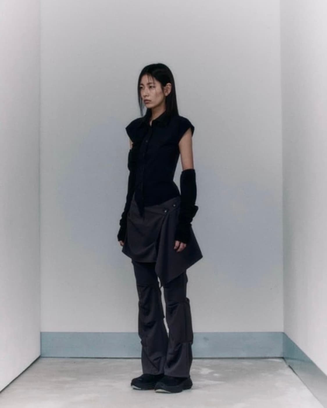 오호스 랩오버 턱팬츠 블랙 상품이미지3