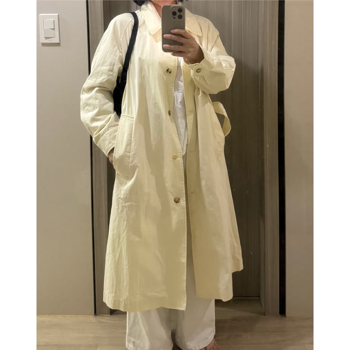 하네 벨티드 롱 트렌치 코트   에크루 (크림 색상) 상품이미지6