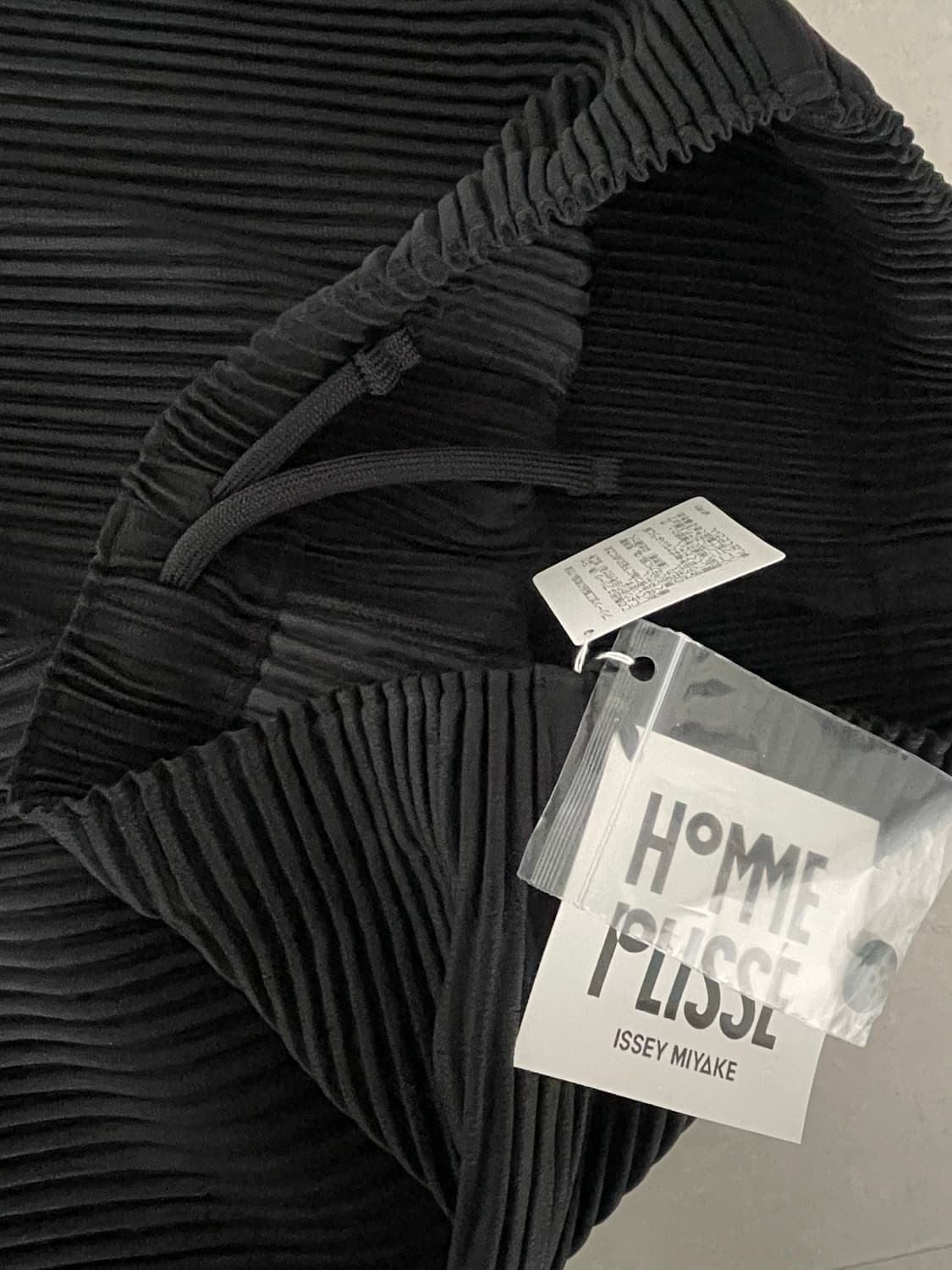 옴므플리세 플리츠팬츠 jf172 블랙 1사이즈 새상품 상품이미지3