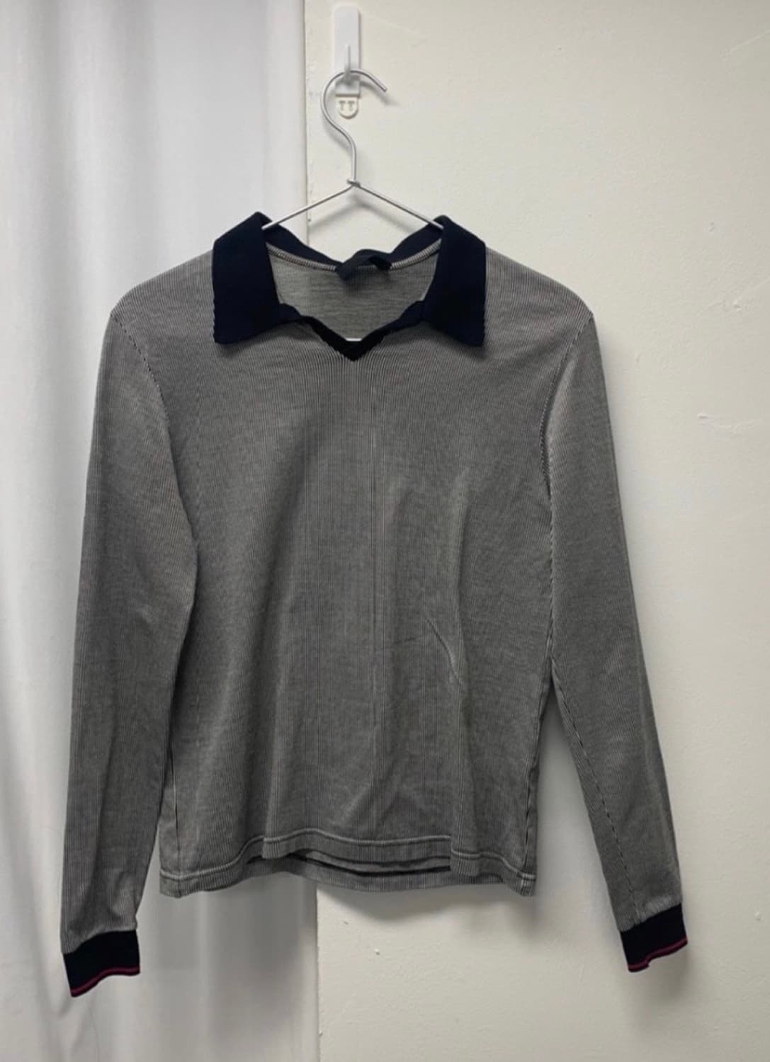 프라다 티셔츠 상품이미지1