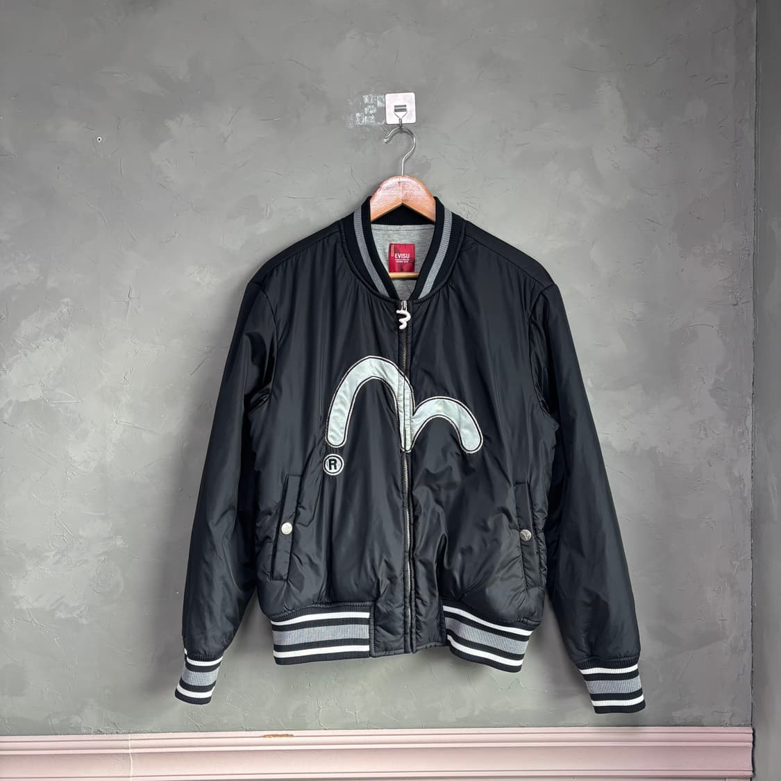 EVISU 에비수 빅로고 봄버 자켓 상품이미지1