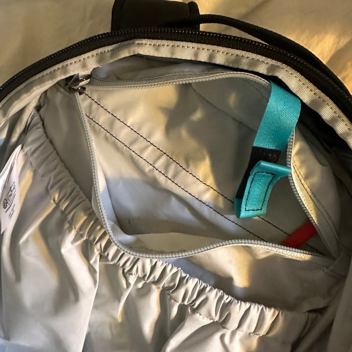 아크테릭스 맨티스16 블랙 상태 좋음 상품이미지7