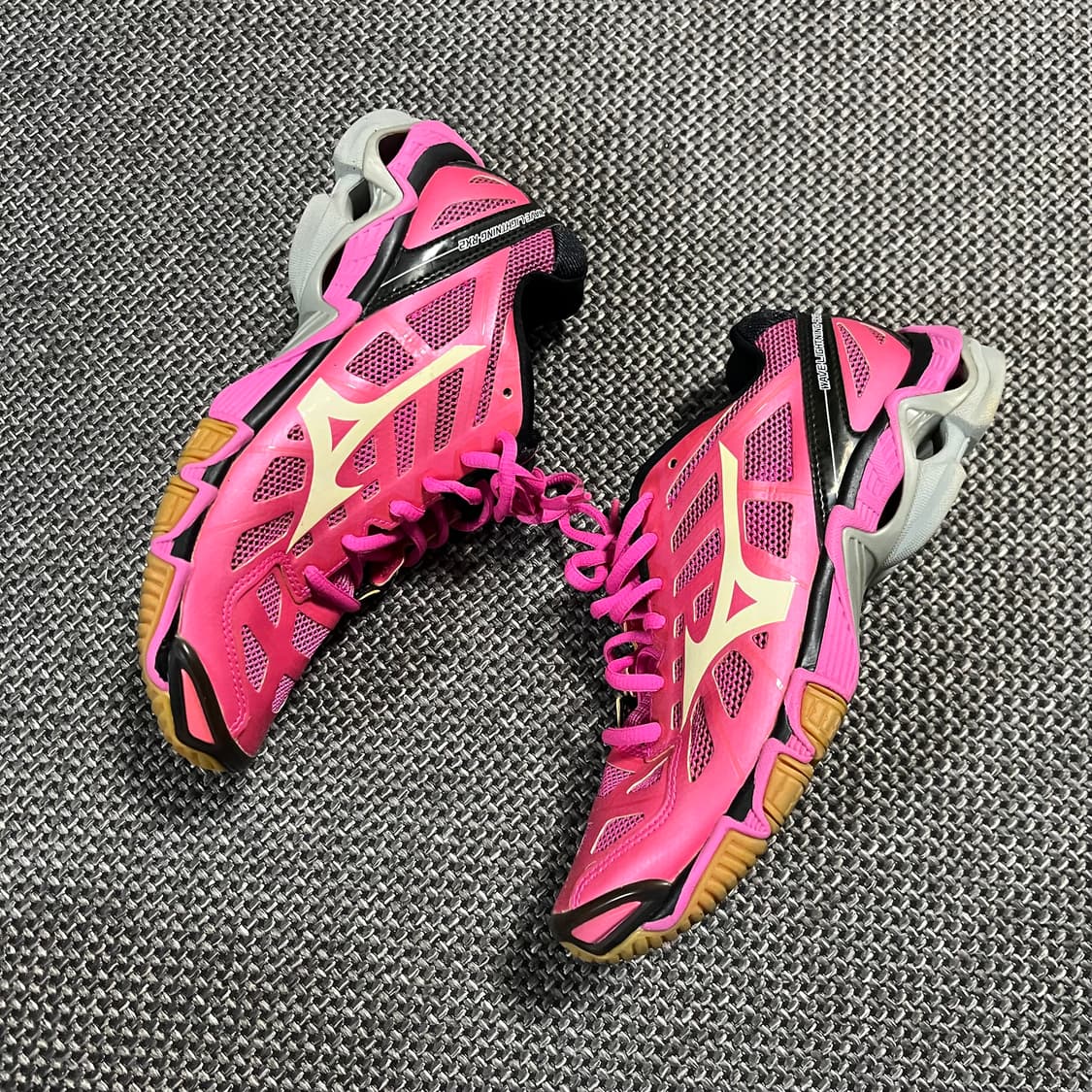 미즈노웨이브라이트닝RX2 230 상품이미지1