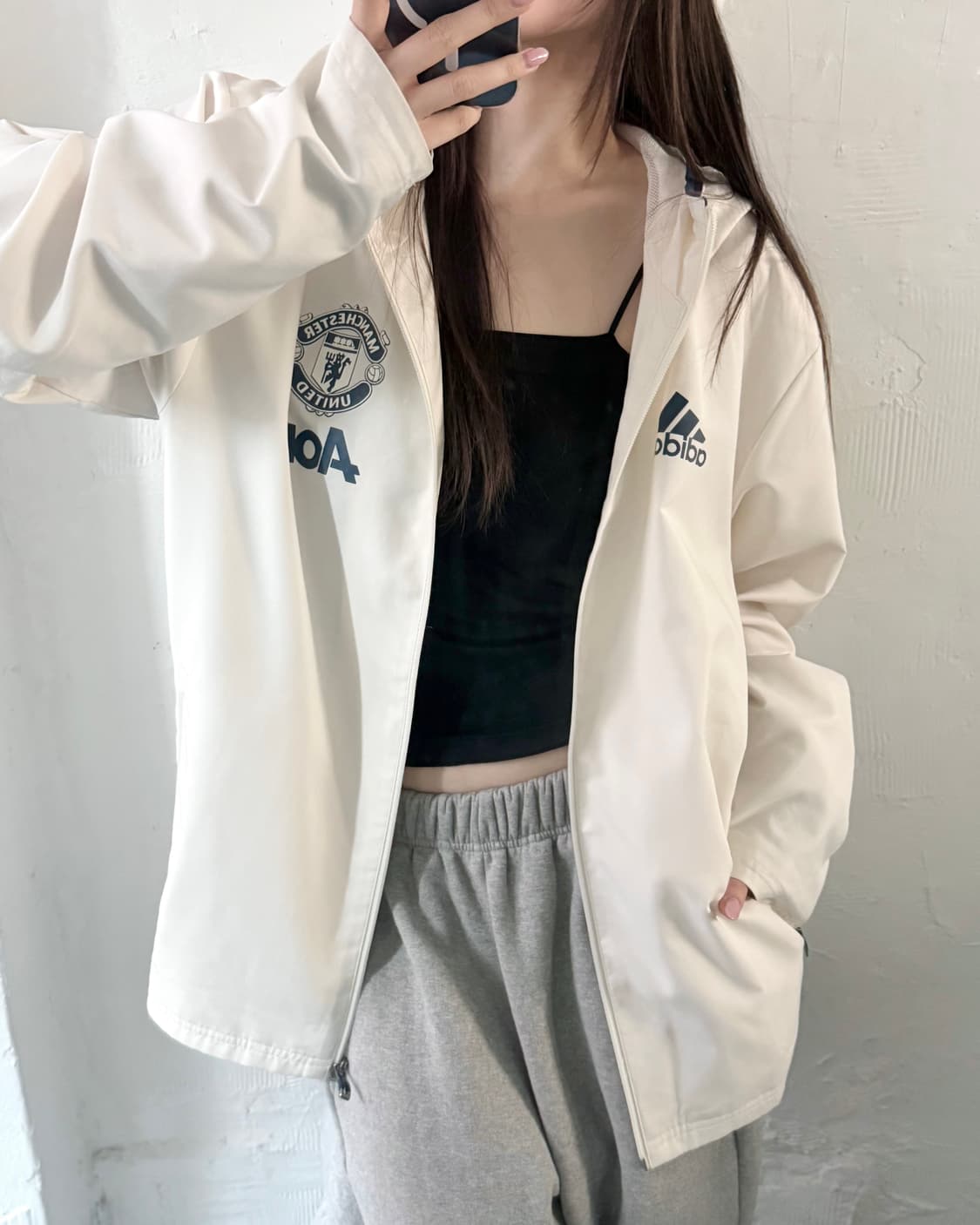 Adidas 아디다스 맨체스터유나이티드 크림 네이비 컬러 후드 바람막이  상품이미지1