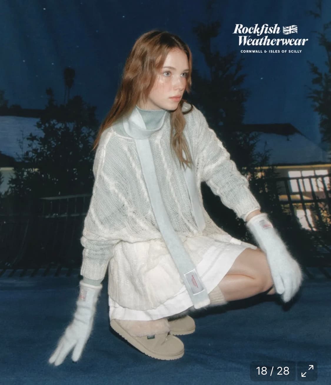 FUZZY MUFFLER & FUZZY LONG GLOVES SET  상품이미지3